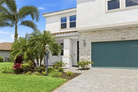 House in Bradenton, Florida 5 bedrooms, 344.02 sq.m. № 2102235 - photo 17