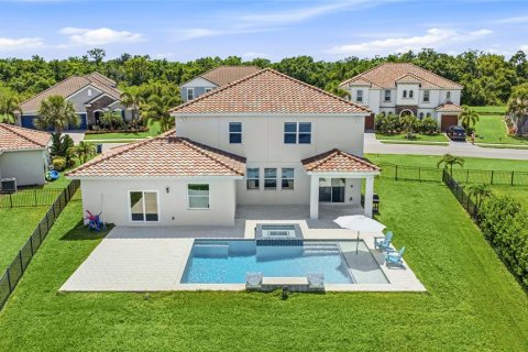 House in Bradenton, Florida 5 bedrooms, 344.02 sq.m. № 2102235 - photo 13