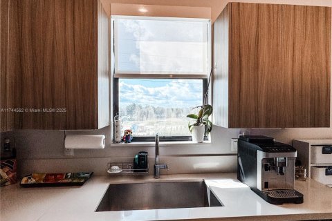 Купить кондоминиум в Дорал, Флорида 3 спальни, 124.95м2, № 1863955 - фото 6