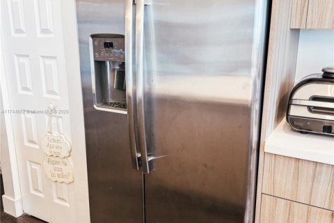 Купить кондоминиум в Дорал, Флорида 3 спальни, 124.95м2, № 1863955 - фото 8