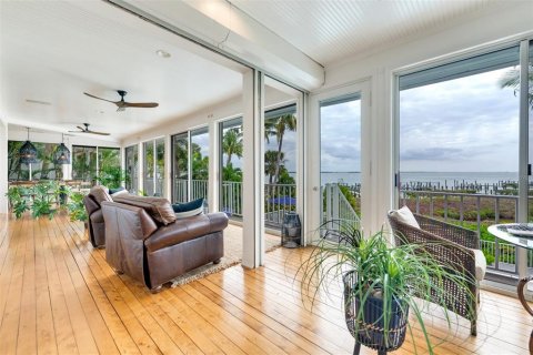 Купить виллу или дом в Каптива, Флорида 9 комнат, 464.51м2, № 2099169 - фото 20