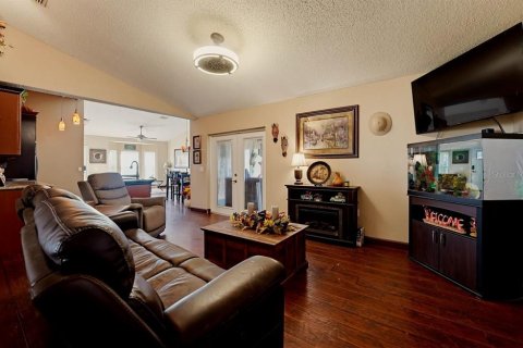 Villa ou maison à vendre à Palm Coast, Floride: 4 chambres, 160.72 m2 № 2434903 - photo 9