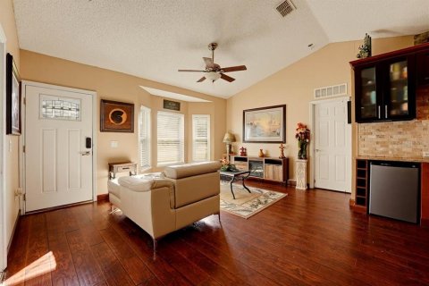 Villa ou maison à vendre à Palm Coast, Floride: 4 chambres, 160.72 m2 № 2434903 - photo 11