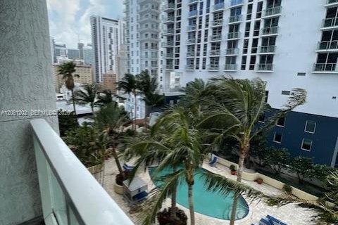 Copropriété à louer à Miami, Floride: 1 chambre, 91.88 m2 № 2192838 - photo 21