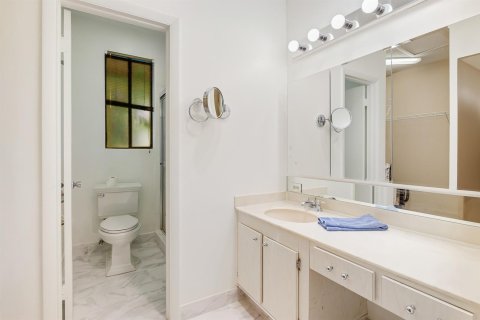 Condo in Lake Worth, Florida, 3 bedrooms № 2260346 - photo 17