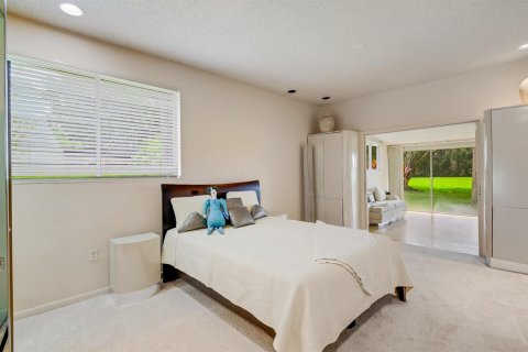 Condo in Lake Worth, Florida, 3 bedrooms № 2260346 - photo 16
