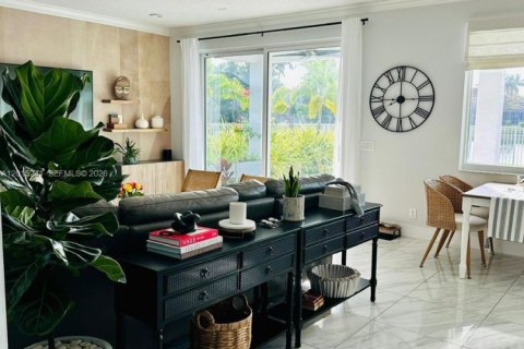 Villa ou maison à vendre à Weston, Floride: 5 chambres, 294.5 m2 № 2270643 - photo 15