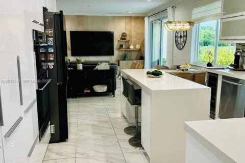 Villa ou maison à vendre à Weston, Floride: 5 chambres, 294.5 m2 № 2270643 - photo 20