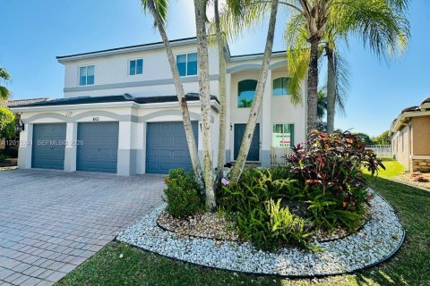 Villa ou maison à Weston, Floride 5 chambres, 294.5 m2 № 2270643