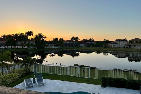 Villa ou maison à vendre à Weston, Floride: 5 chambres, 294.5 m2 № 2270643 - photo 8