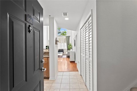 Copropriété à louer à Tampa, Floride: 1 chambre, 89.84 m2 № 2396627 - photo 2