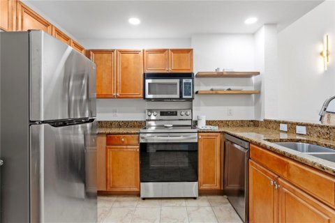 Copropriété à louer à Tampa, Floride: 1 chambre, 89.84 m2 № 2396627 - photo 11