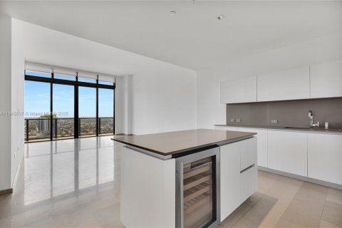 Copropriété à vendre à Miami, Floride: 2 chambres, 113.25 m2 № 1942147 - photo 1
