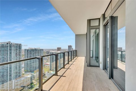 Copropriété à vendre à Miami, Floride: 2 chambres, 113.25 m2 № 1942147 - photo 26