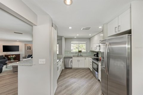 Casa en alquiler en Sarasota, Florida, 2 dormitorios, 157.47 m2 № 1283011 - foto 12