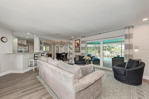 Casa en alquiler en Sarasota, Florida, 2 dormitorios, 157.47 m2 № 1283011 - foto 3