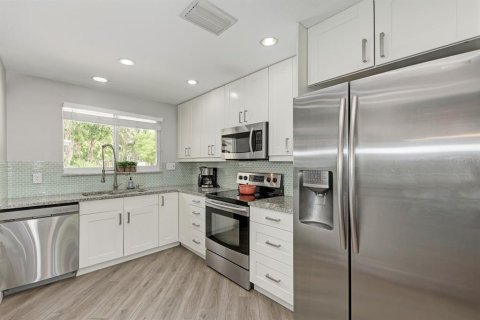 Casa en alquiler en Sarasota, Florida, 2 dormitorios, 157.47 m2 № 1283011 - foto 11