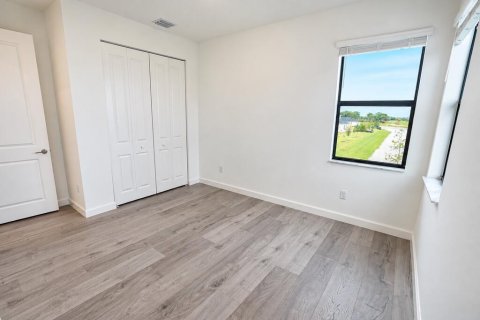 Villa ou maison à louer à Port St. Lucie, Floride: 4 chambres, 238.76 m2 № 2417163 - photo 27