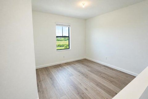 Villa ou maison à louer à Port St. Lucie, Floride: 4 chambres, 238.76 m2 № 2417163 - photo 24