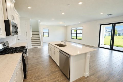 Villa ou maison à louer à Port St. Lucie, Floride: 4 chambres, 238.76 m2 № 2417163 - photo 8