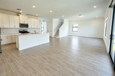 Villa ou maison à louer à Port St. Lucie, Floride: 4 chambres, 238.76 m2 № 2417163 - photo 11