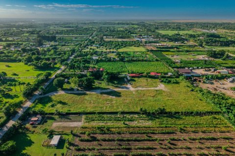 Terreno en venta en Miami, Florida № 1991303 - foto 6
