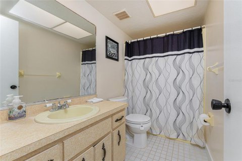 Commercial property in Rotonda, Florida 4 bedrooms, 219.99 sq.m. № 2228384 - photo 24