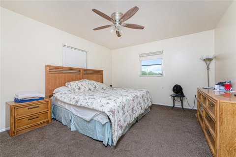 Commercial property in Rotonda, Florida 4 bedrooms, 219.99 sq.m. № 2228384 - photo 22