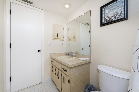 Commercial property in Rotonda, Florida 4 bedrooms, 219.99 sq.m. № 2228384 - photo 26