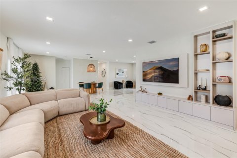 Casa en venta en Homestead, Florida, 3 dormitorios, 198.53 m2 № 1984573 - foto 5