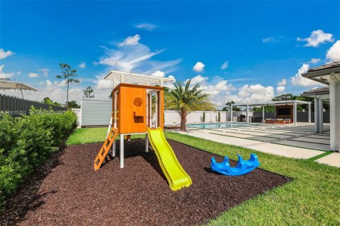 Casa en venta en Homestead, Florida, 3 dormitorios, 198.53 m2 № 1984573 - foto 25