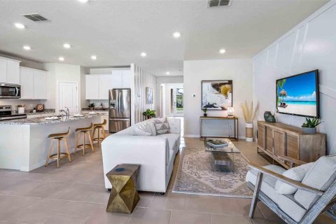 House in Land O' Lakes, Florida 4 bedrooms, 189.99 sq.m. № 1881034 - photo 10