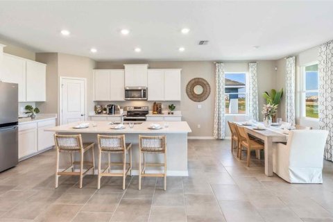 House in Land O' Lakes, Florida 4 bedrooms, 189.99 sq.m. № 1881034 - photo 4