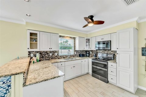 Casa en venta en Anna Maria, Florida, 2 dormitorios, 93.65 m2 № 1685465 - foto 16