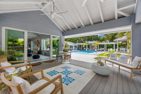 Villa ou maison à vendre à Miami, Floride: 5 chambres, 329.71 m2 № 1975334 - photo 8