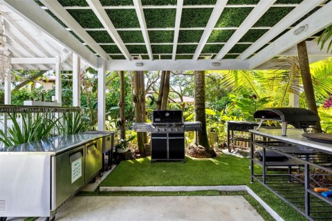 Villa ou maison à vendre à Miami, Floride: 5 chambres, 329.71 m2 № 1975334 - photo 17