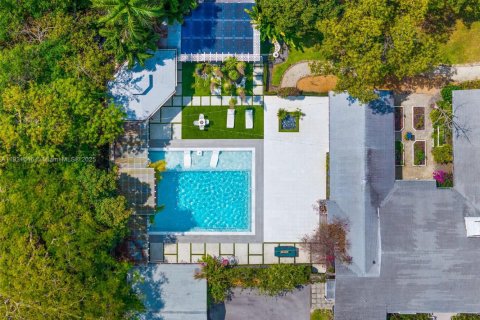 Villa ou maison à vendre à Miami, Floride: 5 chambres, 329.71 m2 № 1975334 - photo 6