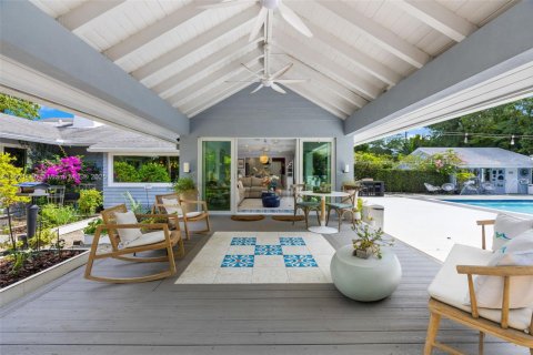 Villa ou maison à vendre à Miami, Floride: 5 chambres, 329.71 m2 № 1975334 - photo 7