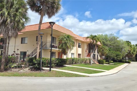 Copropriété à louer à Weston, Floride: 2 chambres, 114.36 m2 № 2056791 - photo 2