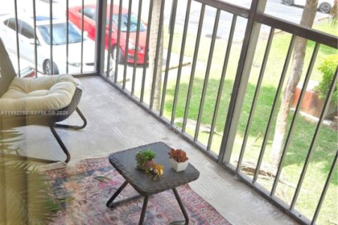 Copropriété à louer à Weston, Floride: 2 chambres, 114.36 m2 № 2056791 - photo 10