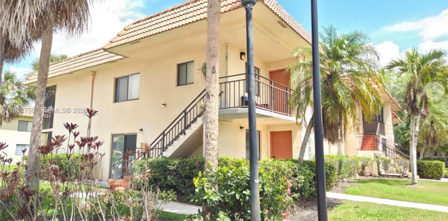 Condo à Weston, Floride, 2 chambres № 2056791