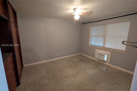 Снять в аренду виллу или дом в Холливуд, Флорида 1 спальня, № 2003170 - фото 2