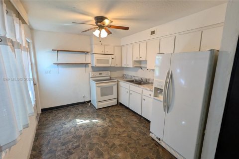 Снять в аренду виллу или дом в Холливуд, Флорида 1 спальня, № 2003170 - фото 5