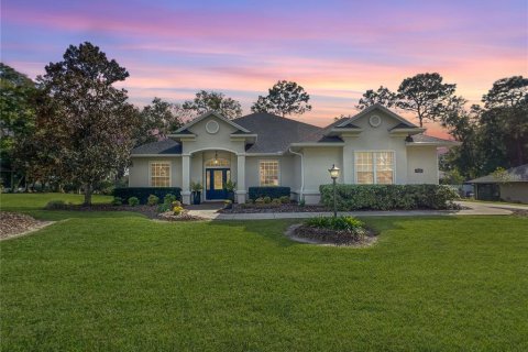 House in Ocala, Florida 4 bedrooms, 213.12 sq.m. № 2352369