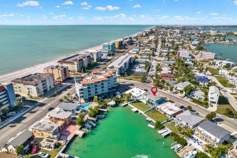 Apartment in Madeira Beach, Florida 1 bedroom, 55.74 sq.m. № 2131765