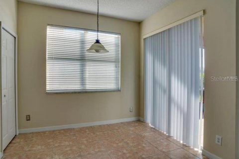 Villa ou maison à louer à Orlando, Floride: 5 chambres, 341.6 m2 № 2416510 - photo 4