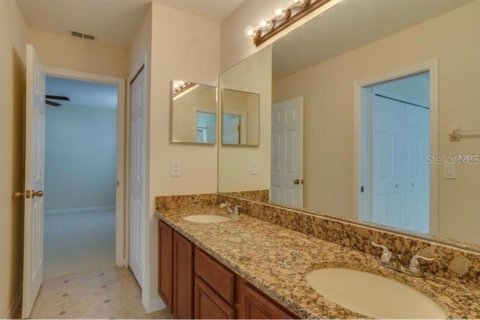 Villa ou maison à louer à Orlando, Floride: 5 chambres, 341.6 m2 № 2416510 - photo 17