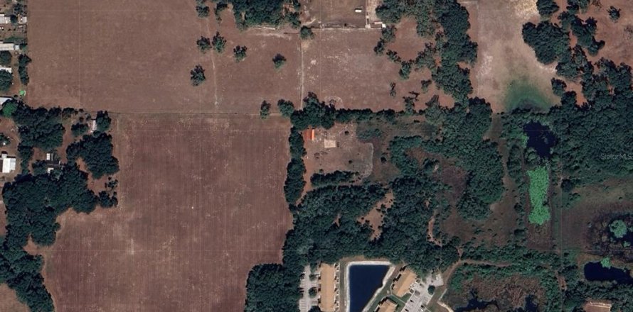 Terreno en Dade City, Florida № 1819325