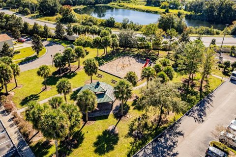 Townhouse in Kissimmee, Florida 4 bedrooms, 153.2 sq.m. № 2236569 - photo 28