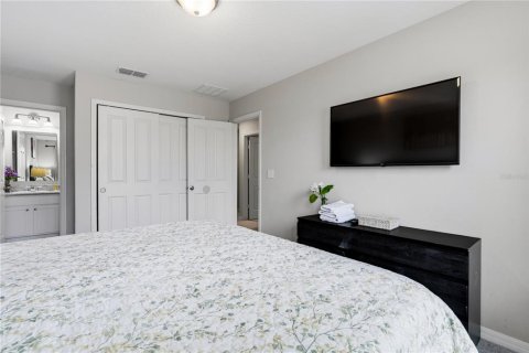 Townhouse in Kissimmee, Florida 4 bedrooms, 153.2 sq.m. № 2236569 - photo 17